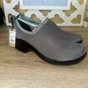 NWT Ariat Women's VentKnit Expert Clogs in gray Size 10